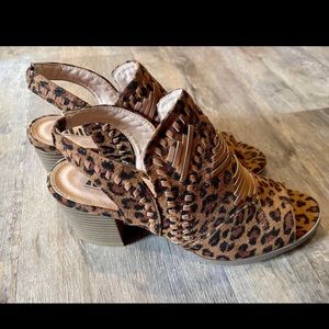 New AMS leopard wedge/heel sandal